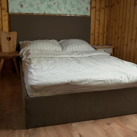 Gosciniec Rownica Hostel