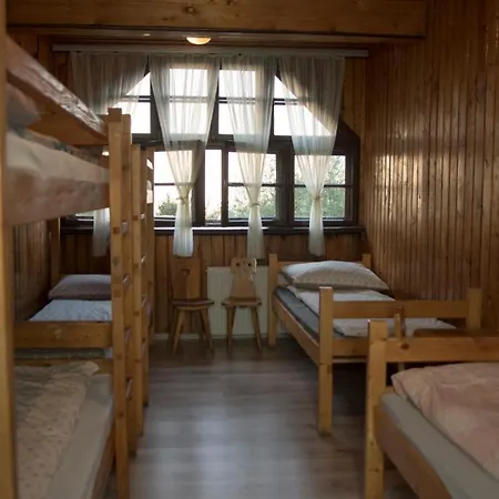 Gosciniec Rownica Hostel
